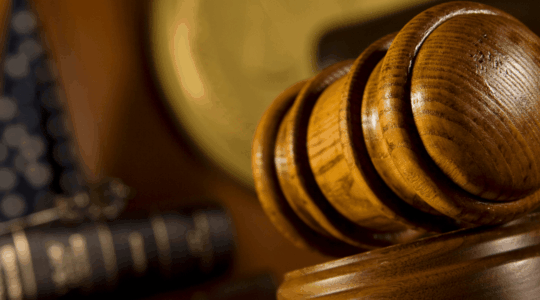 gavel-in-courtroom